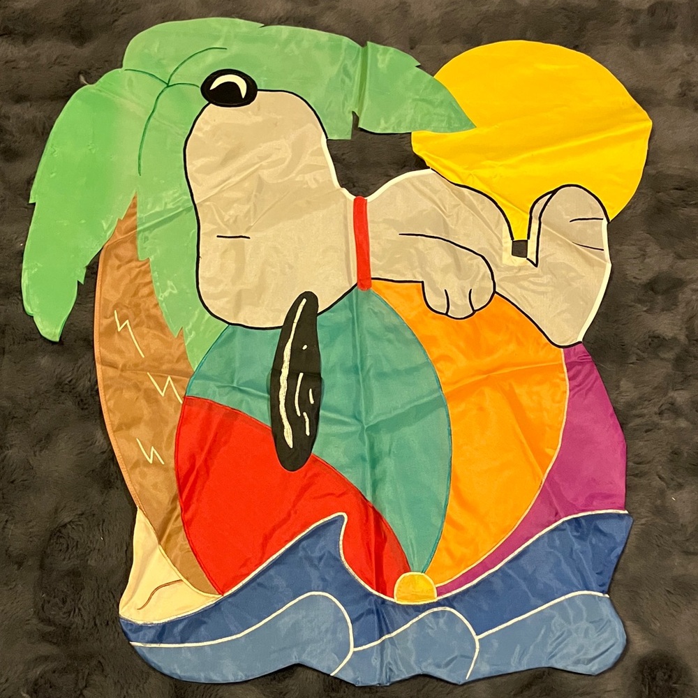 Peanuts Snoopy Beach Ball Appliqué Flag 35"x34" (Large)